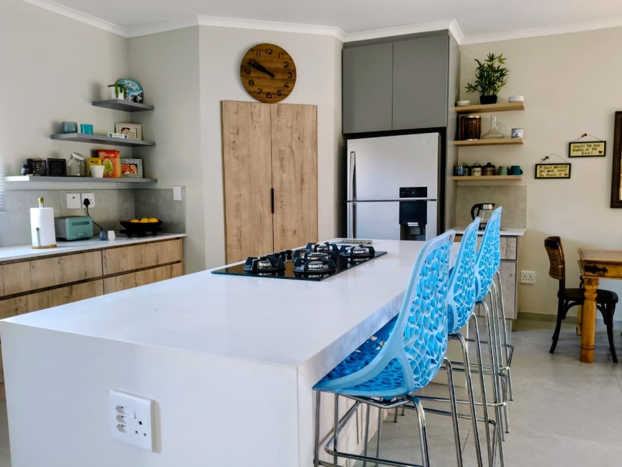 3 Bedroom Property for Sale in Wavecrest Eastern Cape